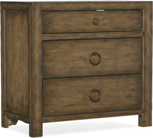 Hooker Furniture Sundance 3 Drawer Nightstand