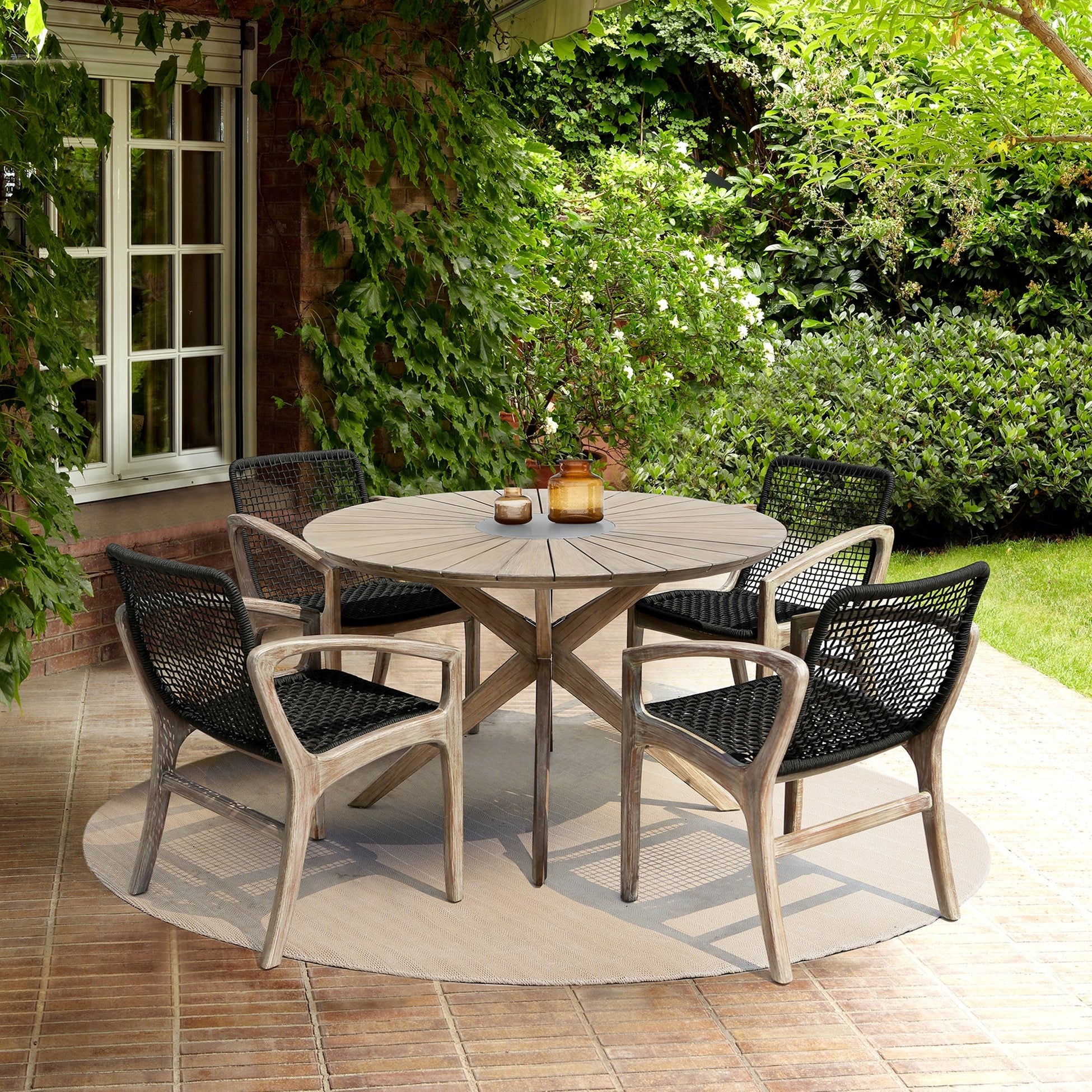 Oasis & Beckham Outdoor Dining Set in Light Eucolyptus